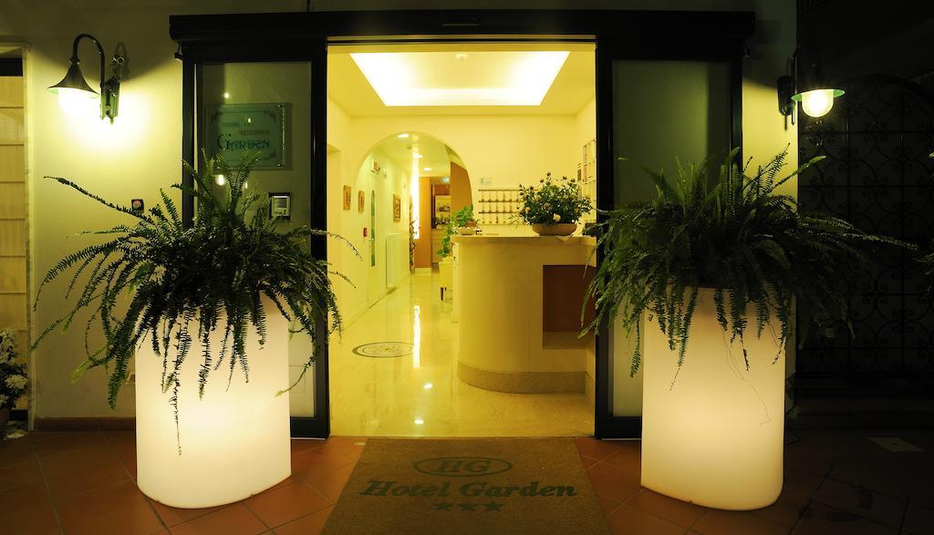 Hotel Garden Лайгуэлья Экстерьер фото